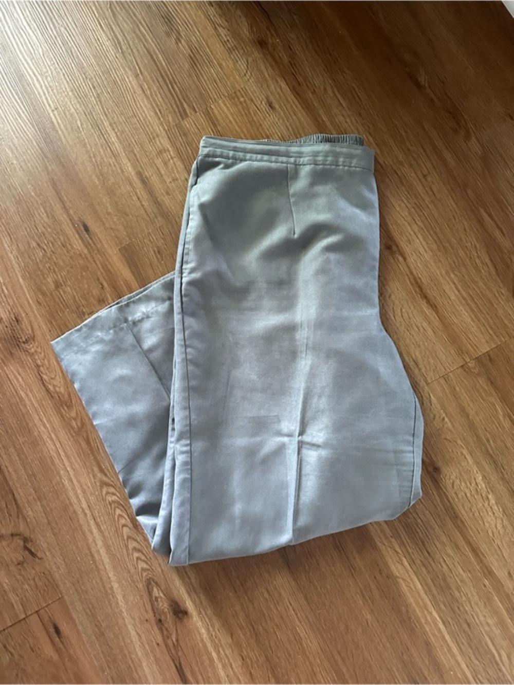 Alfred Dunner Chino Pants in Light Gray Elastic waist size 20w